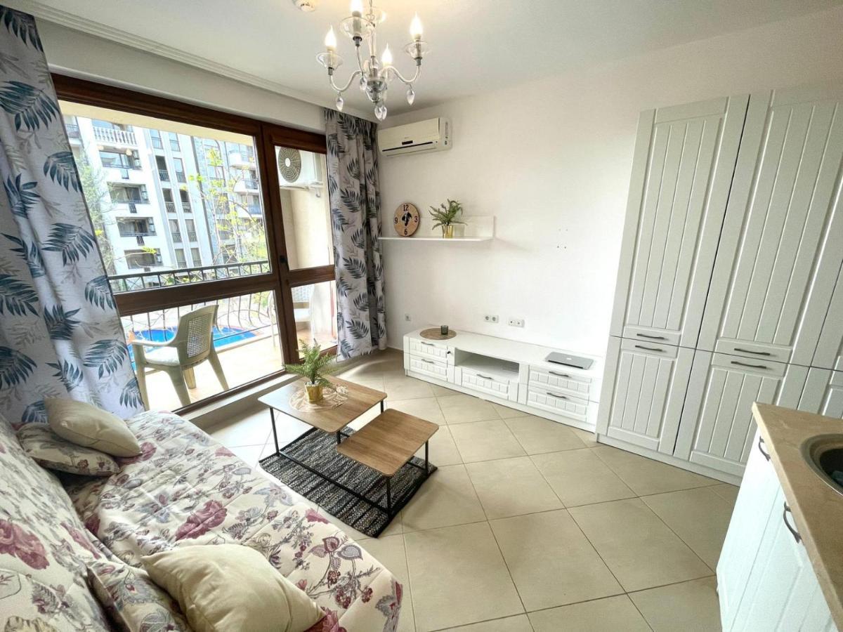 Destination Bulgaria 2000 Cascadas Private Summer Family Apartments Slantschew brjag Exterior foto