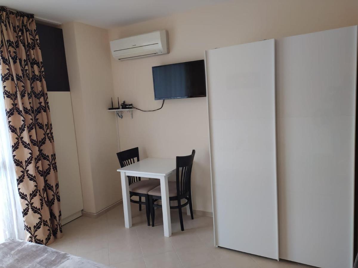 Destination Bulgaria 2000 Cascadas Private Summer Family Apartments Slantschew brjag Exterior foto