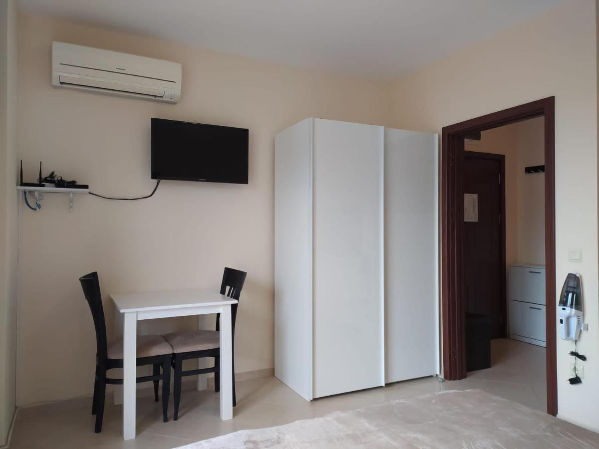 Destination Bulgaria 2000 Cascadas Private Summer Family Apartments Slantschew brjag Exterior foto
